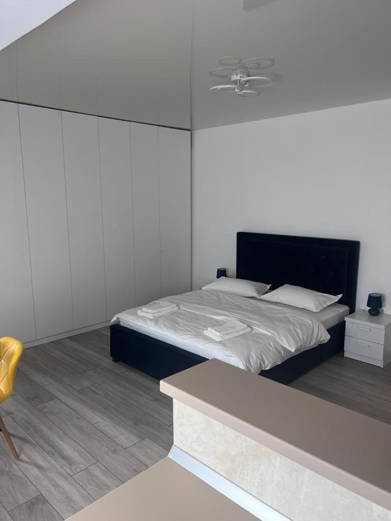 Studio 304 B1 Almar Luxury Residence-renting Apartments & Free Pool