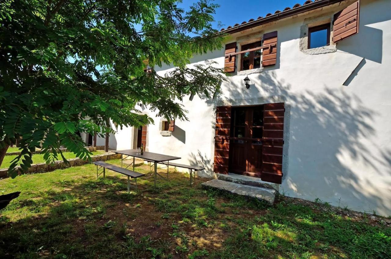 Ferienhaus In Kotli Mit Garten, Grill Und Gemeinschaftlichem Pool