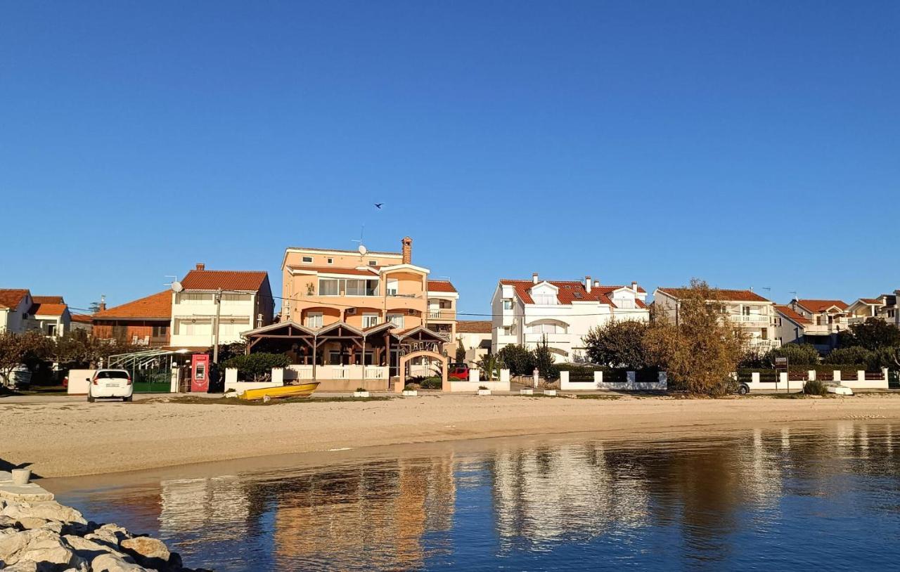 1 Bedroom Nice Apartment In Turanj