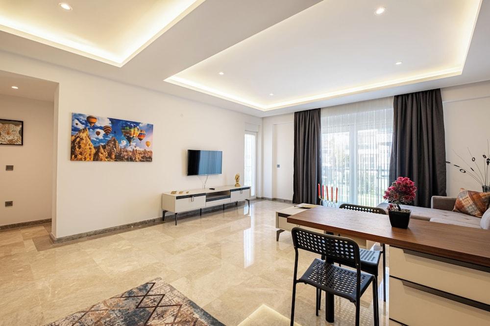 Luxury Garden Suites