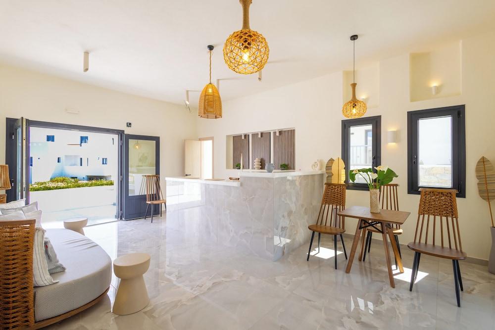 Cezaria Naxos Hotel