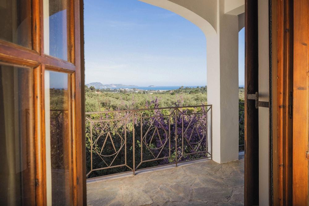 Mythea Villa