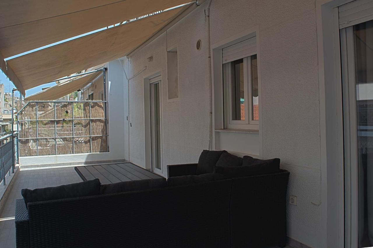Bright Topfloor Apt With Terrace In Central Athens
