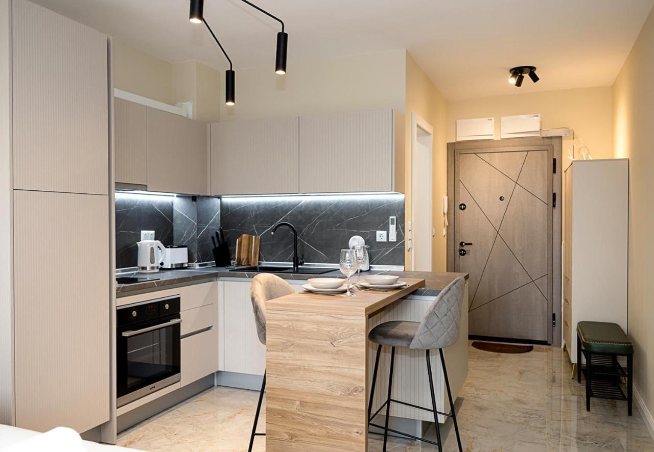 Stylish Studio With Balcony Bella Vita, Varna by Flat Manager