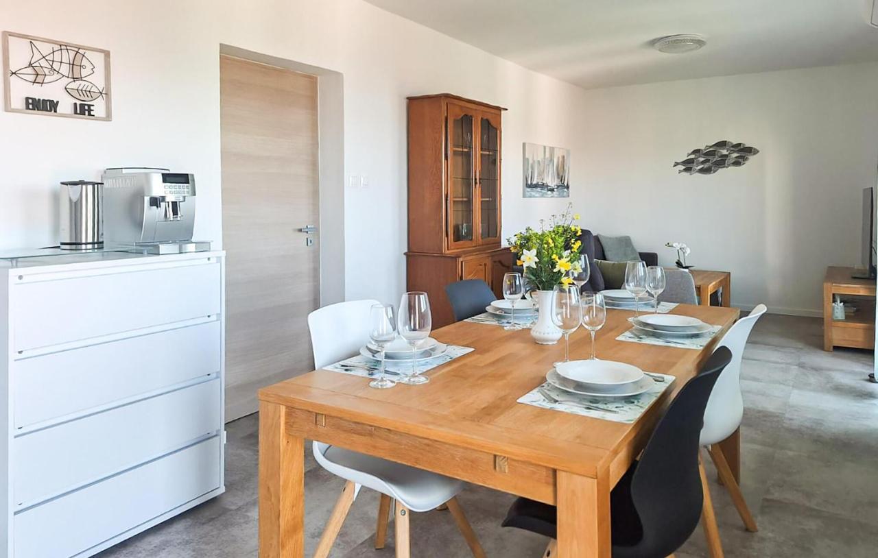 Stunning Apartment In Klenovica