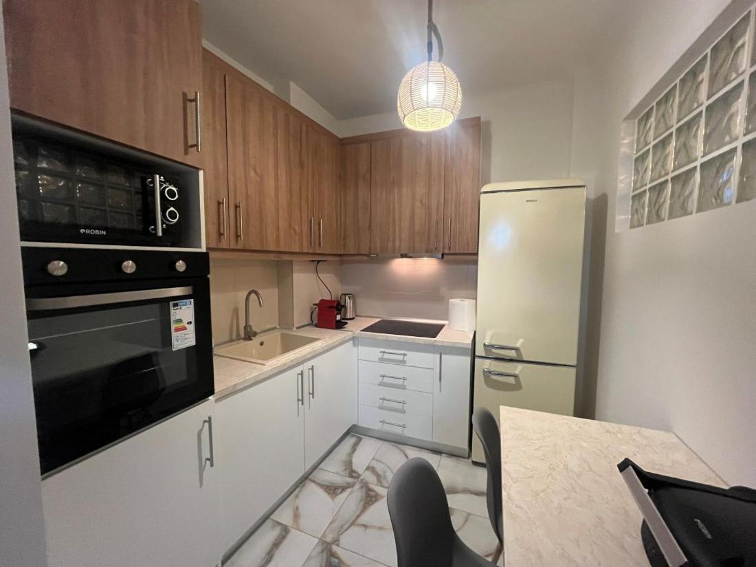 Cozy City Center Apartment