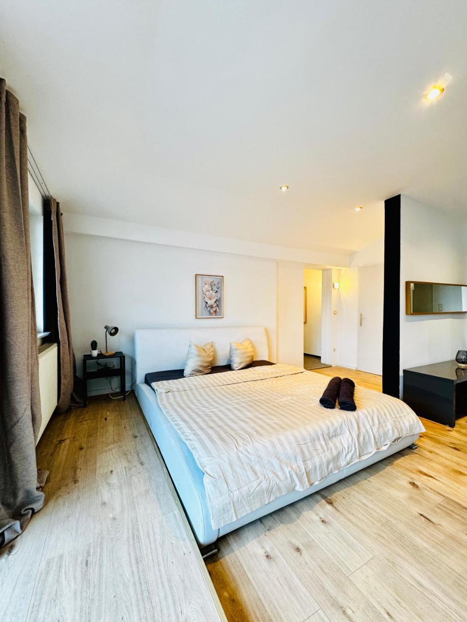 Amazing 2br Apt, 16-mins To Blumengarten