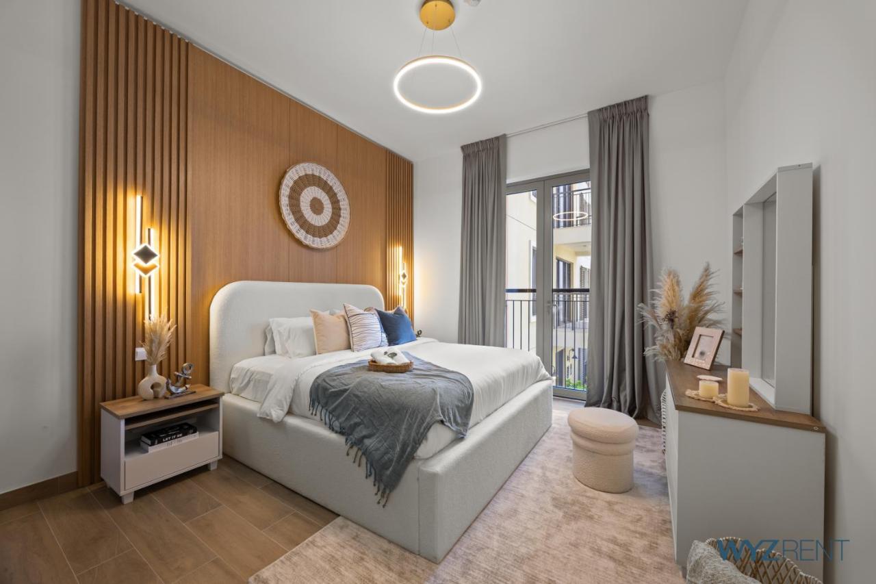 Boho Bayfront 1br in la Sirene 2 Seaport View