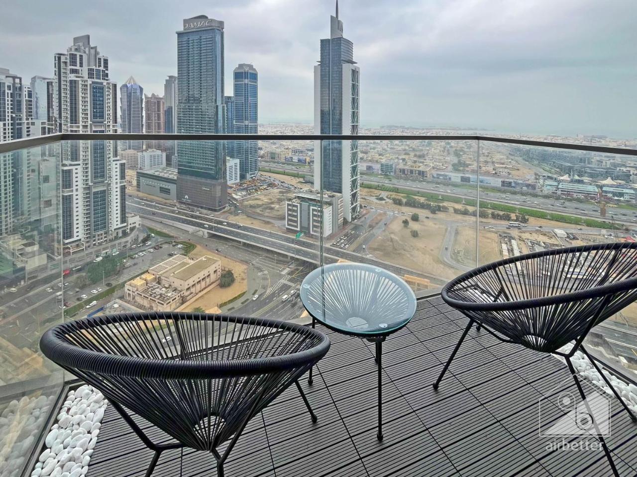 Burj Crown Downtown - Luxury 2 Bedroom with Balcony - Walk To Dubai Mall