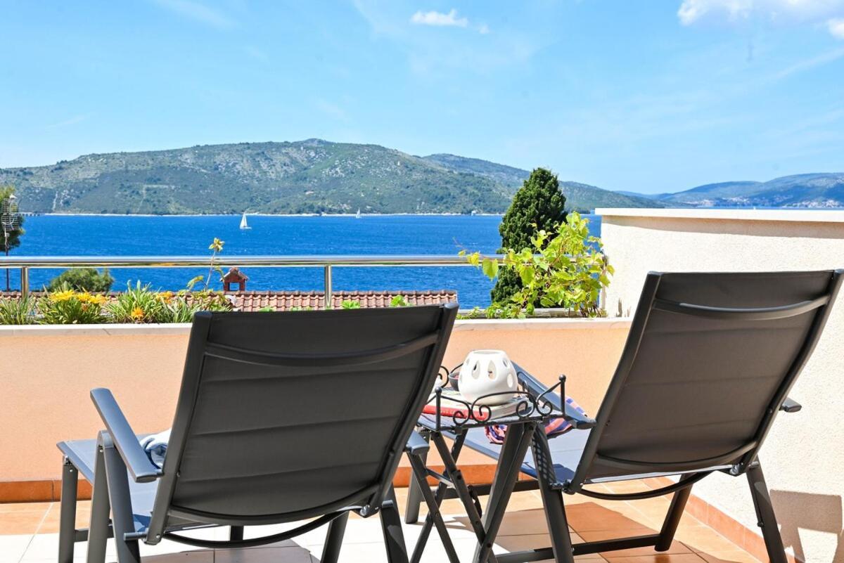 Apartments Vila Celice Levanat Okrug Donji