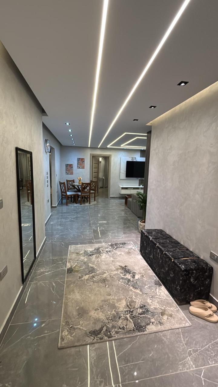 Luxury Apartment in Downtown