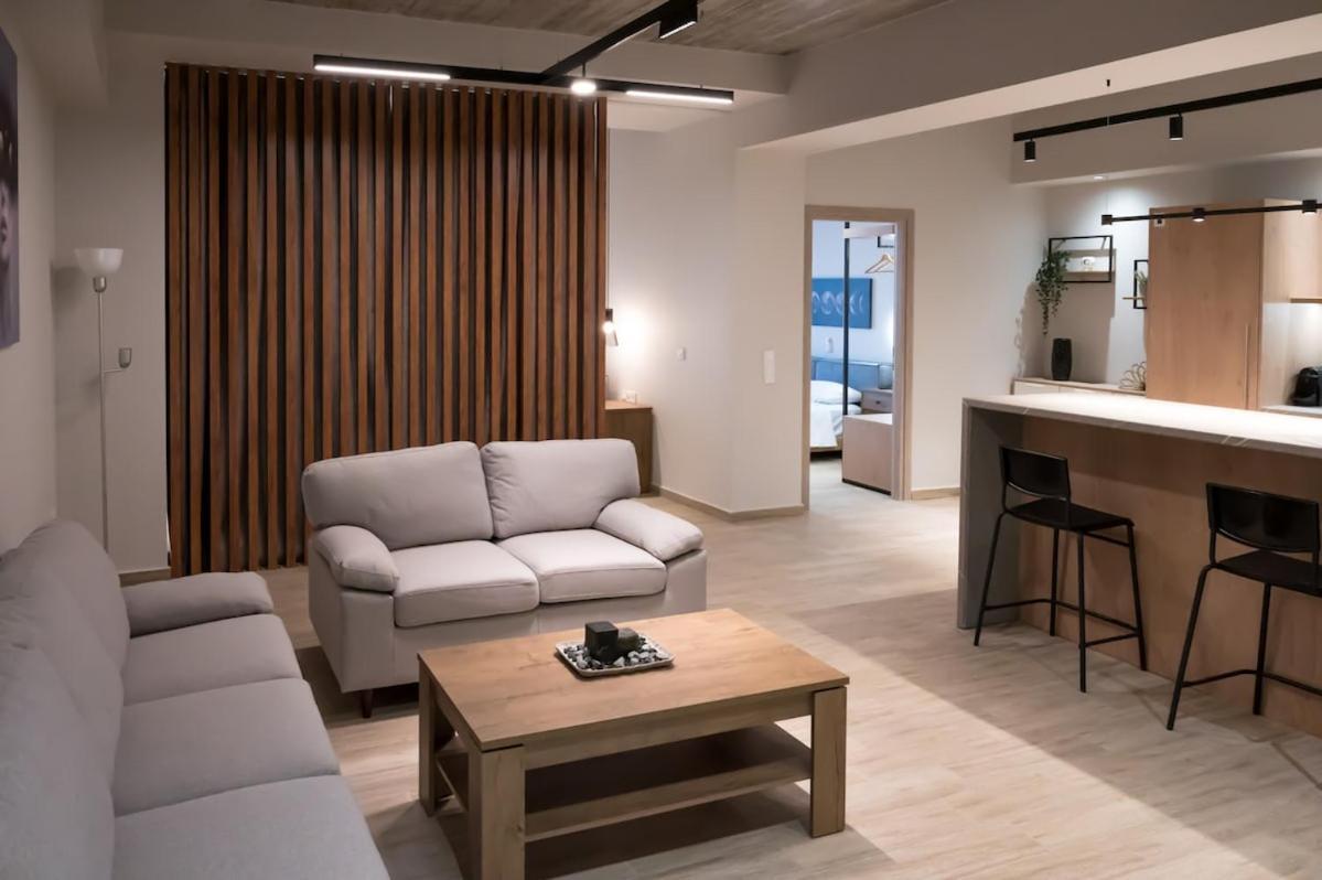 Never Space Up Apartment