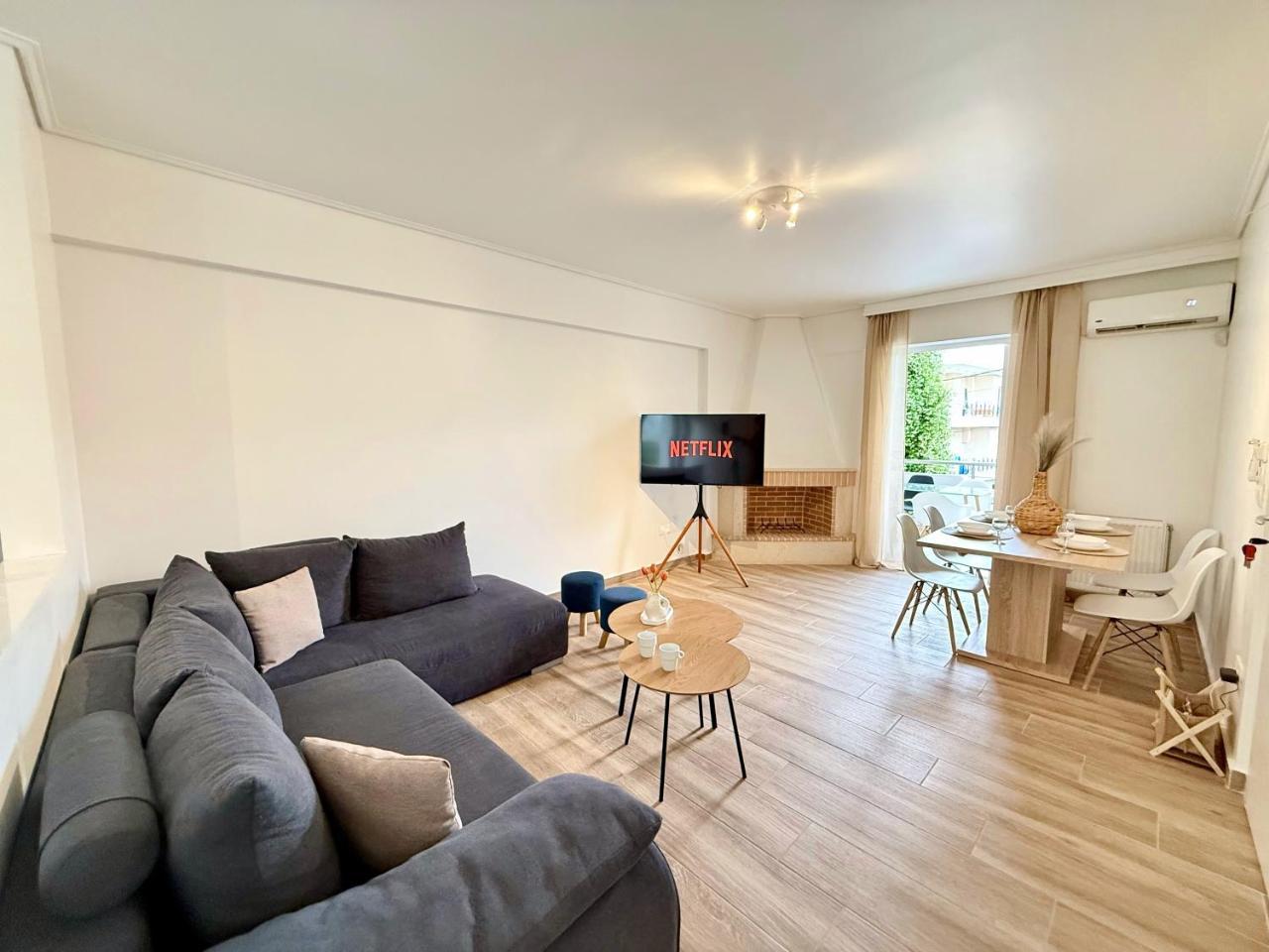 K & M One North Living Marousi