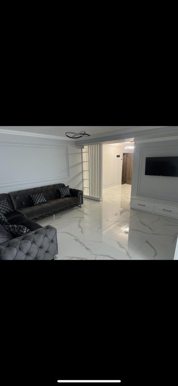 Adu Luxuri Apartament