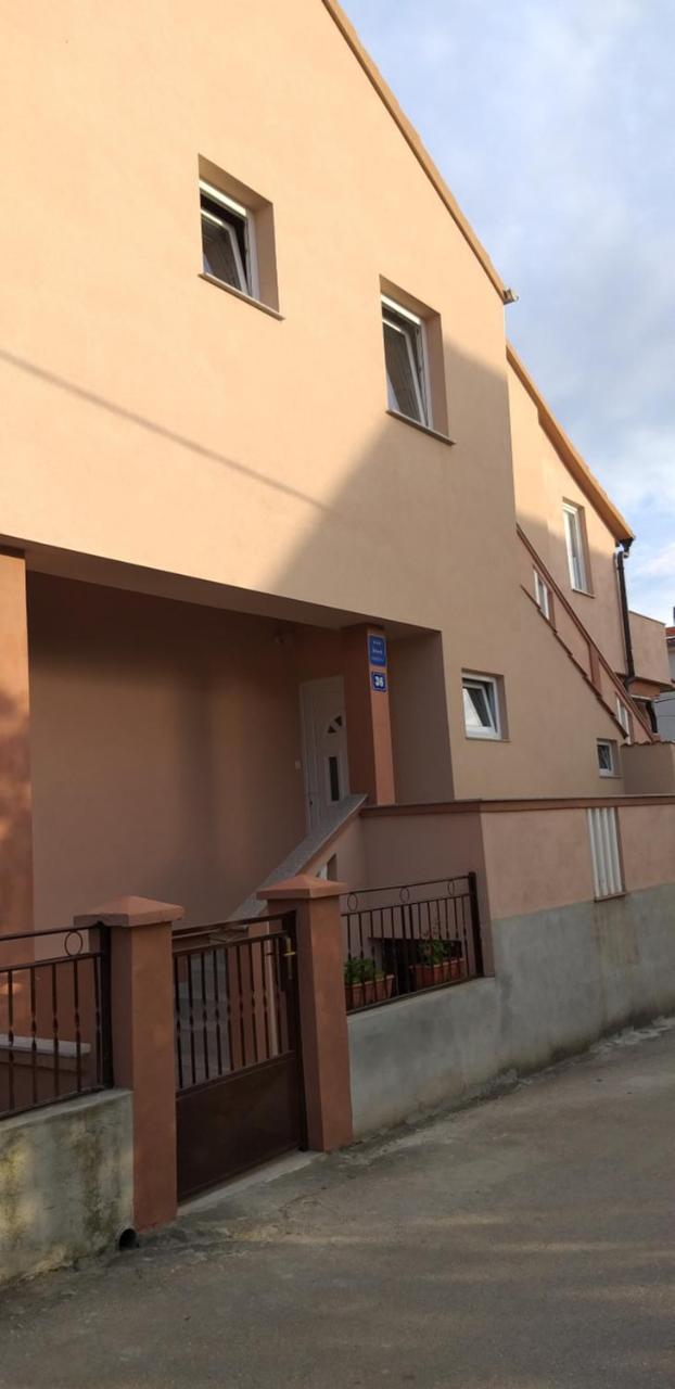 Apartmani Damant