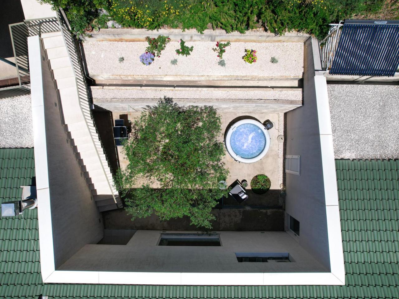 Villa Atrij