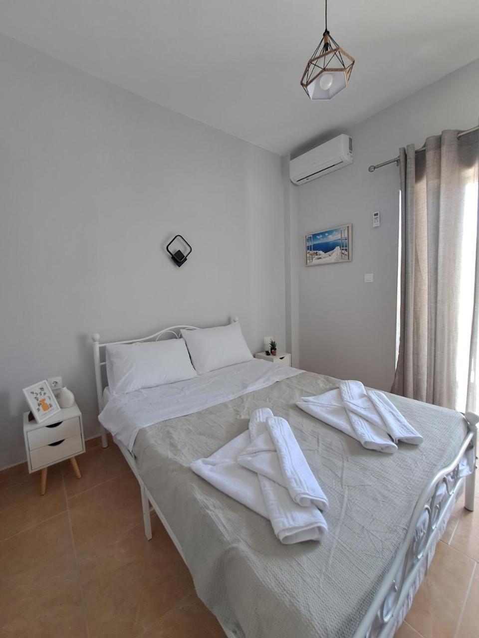 Eleni's Seaside Home