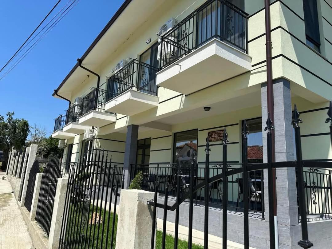 Kyshta Za Gosti Silviq