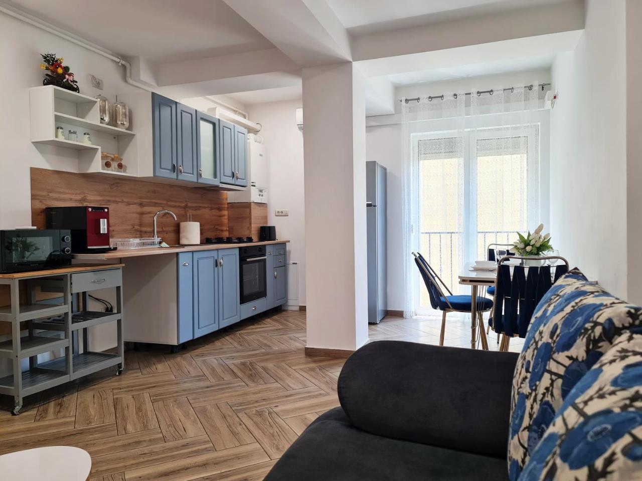 Esther Premium Apartment