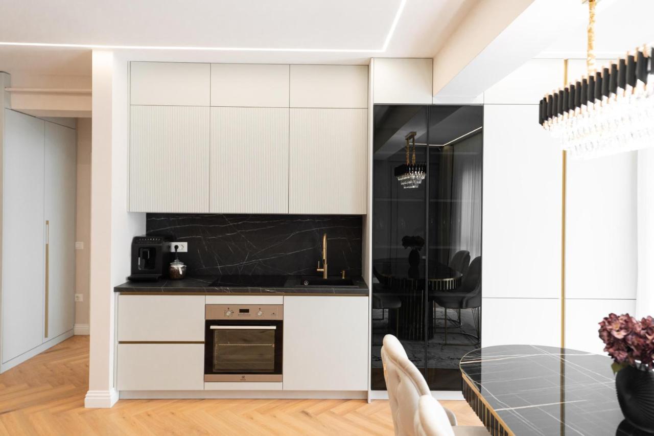 Luxe Apartment Neo Tower