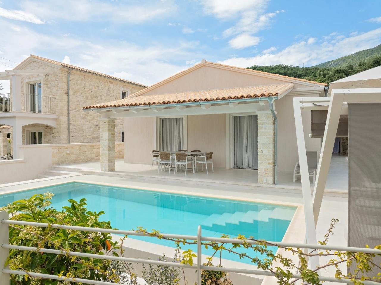 Parga Villas