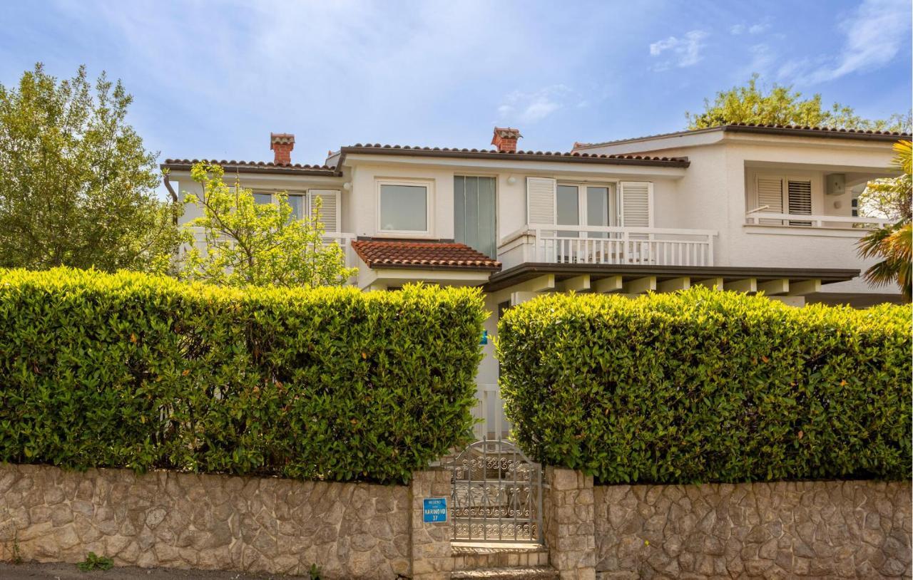 Awesome Apartment In Malinska With Wifi
