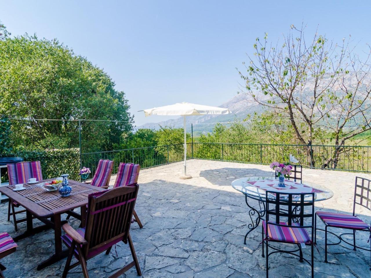 Stone House ''dimato'' Four Bedroom Holiday Home With Terrace