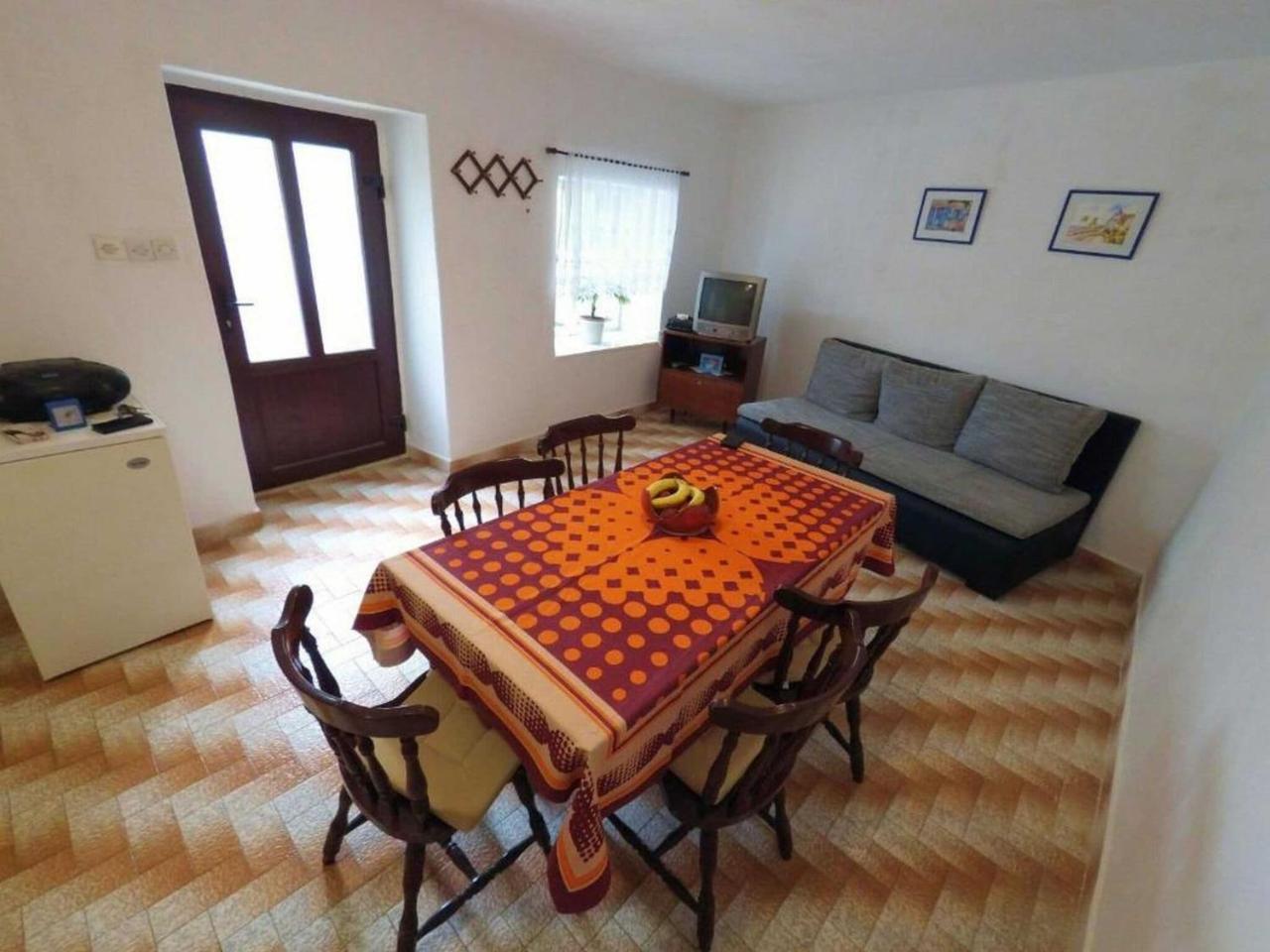 Holiday Home Katarina With Swimming Pool