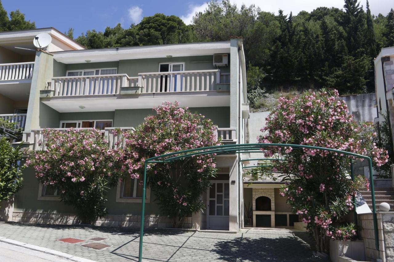 Apartments Snjezana