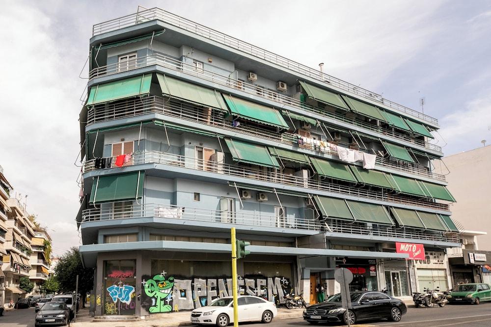 Bask Chic 2 Bedroom Apt In Athens