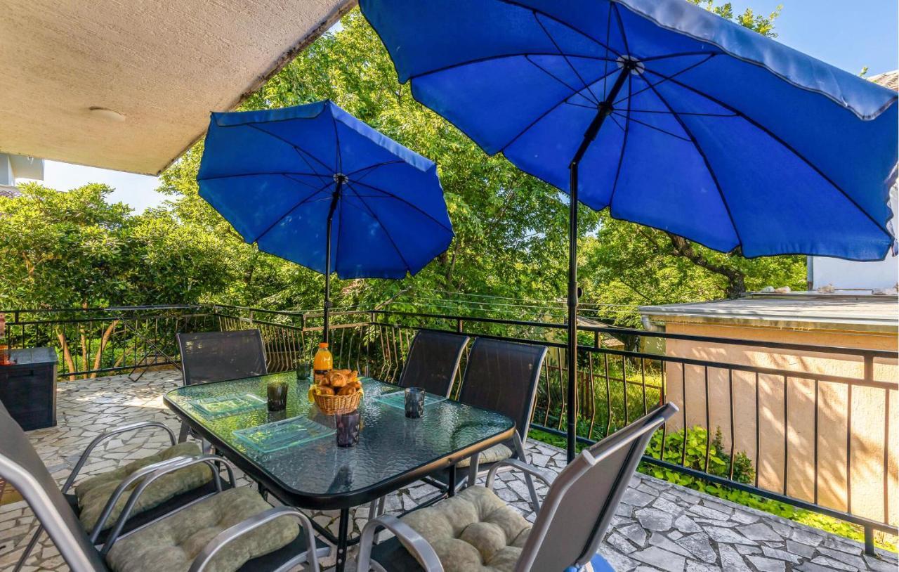 Gorgeous Apartment In Jadranovo