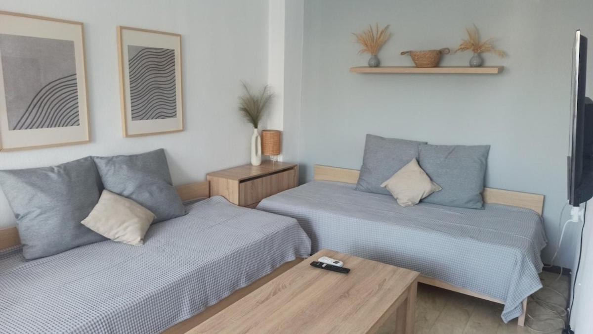 Marina's Guesthouse, Seaview Apartment