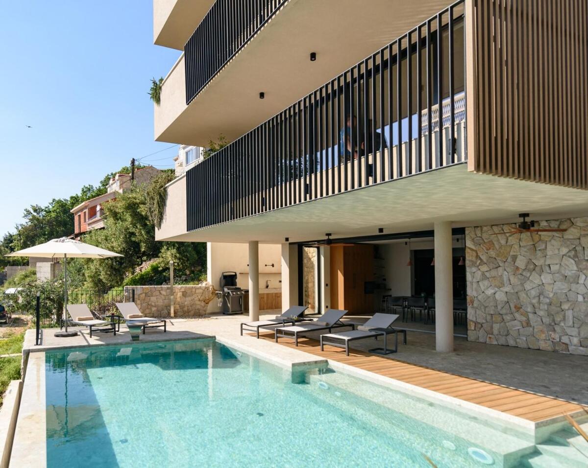 Villa Eleven