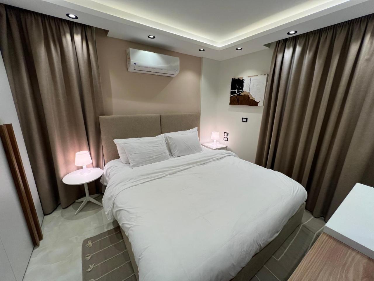 Mtmz B - 3 Bdr Apartment - by Kemetland