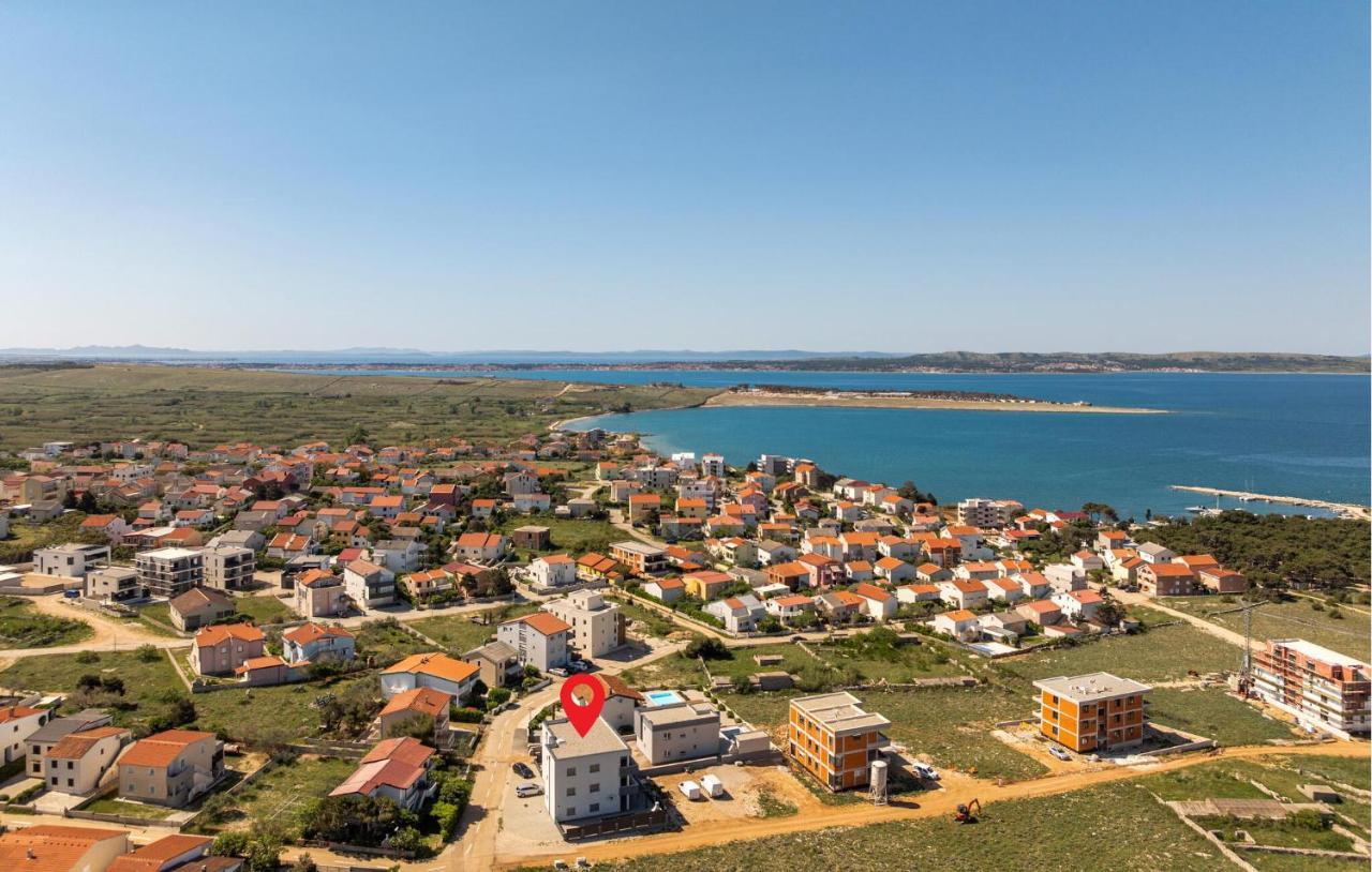Beautiful Apartment In Povljana