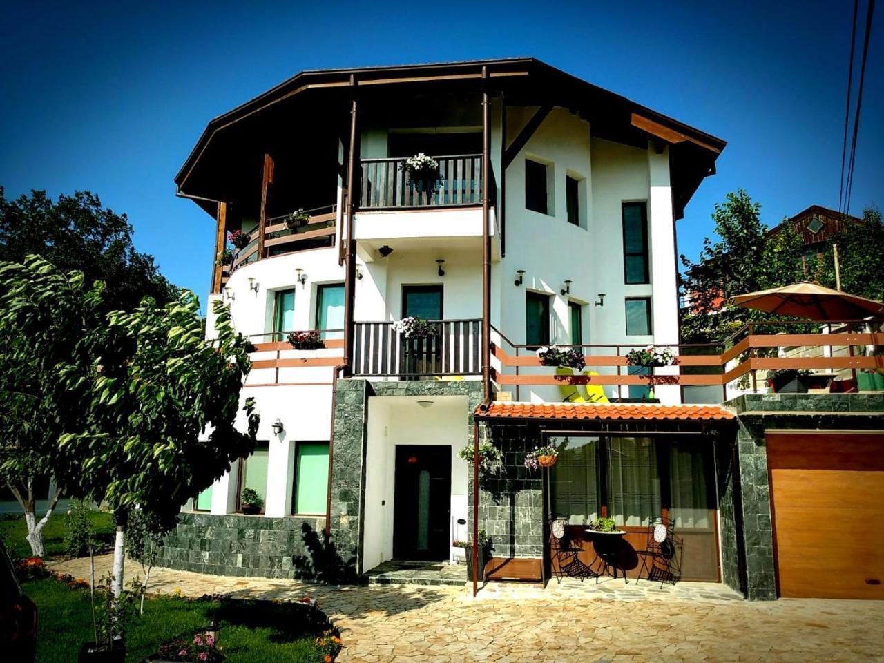 Apartments In Golden Sands Park Near The Sea