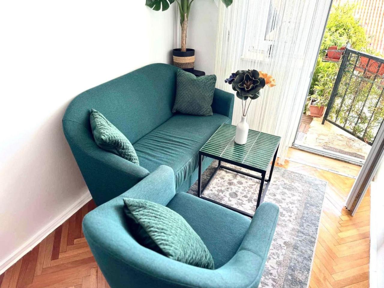 Charming Apartment With Terrace & Old Town View One Bedroom Apartment With Terrace