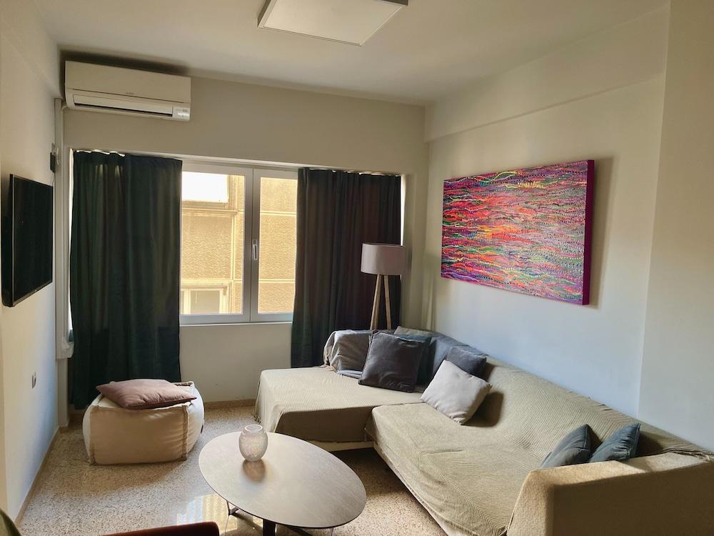 Praxitelous Apartments by Athens Urban Retreat