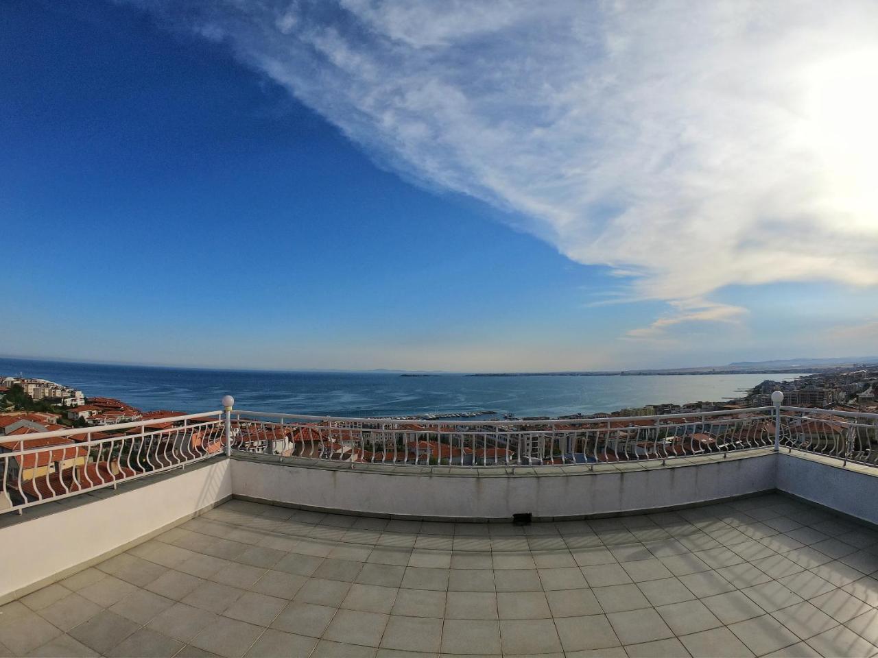 Apartment In St. Vlas With Terrace