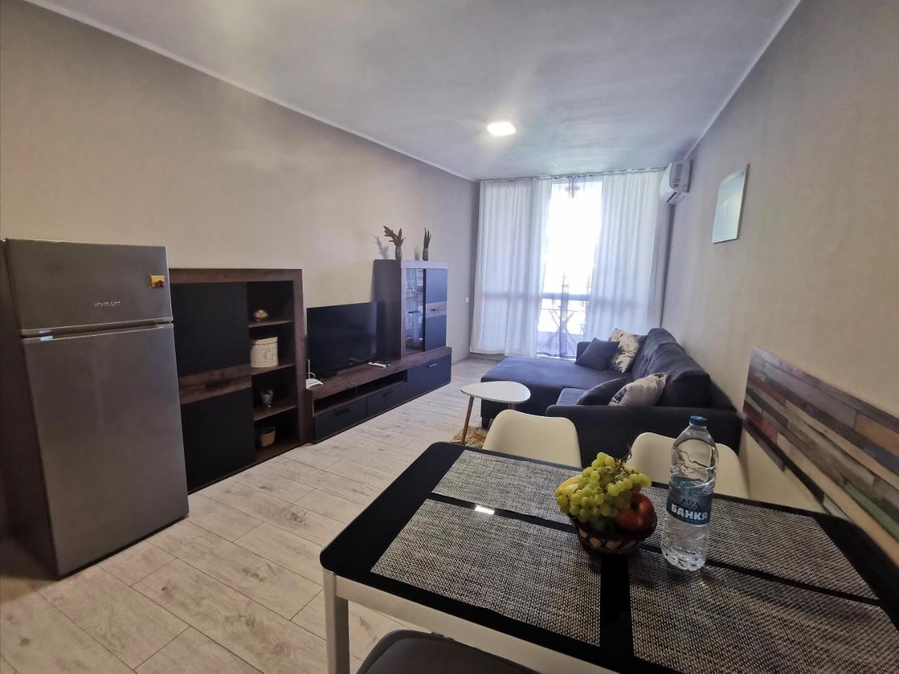 Apartment D S Edna Spalnq V Kompleks Sunny Island