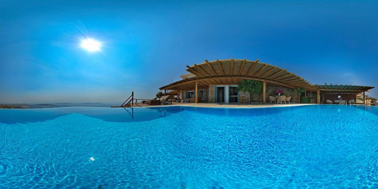 M11 Seaview Villa Luxury Villa With Pools & Views