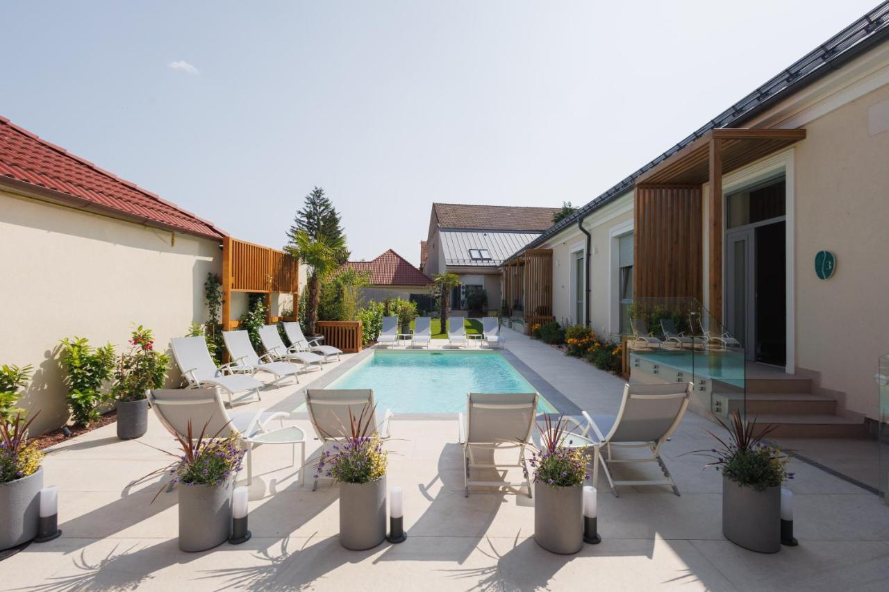 Dripper Urban Retreat
