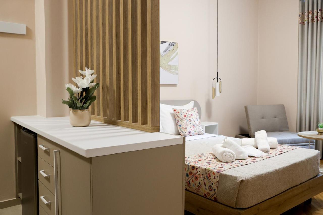 Best House Cleo Pasalimani Piraeus