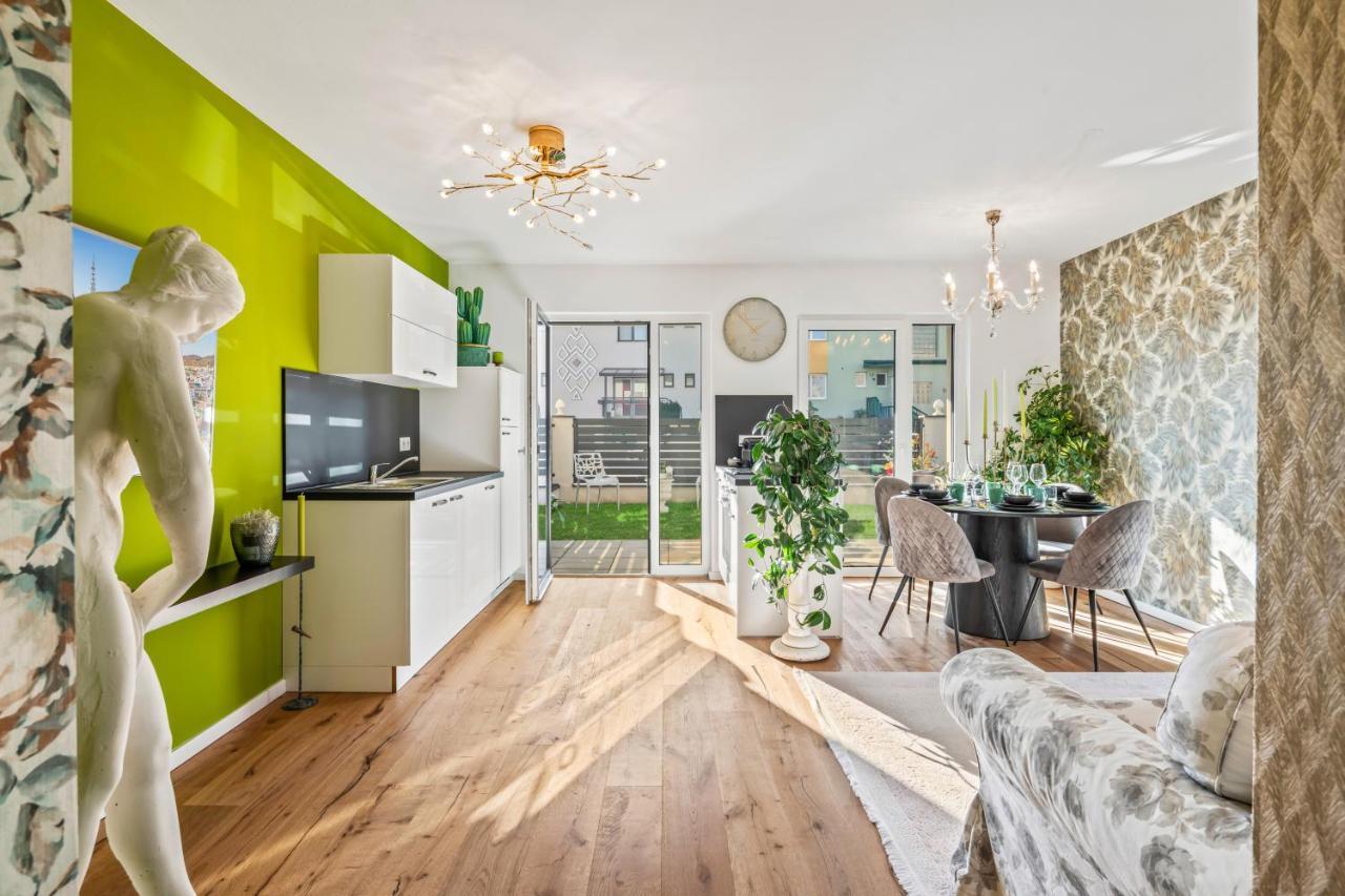 Green Suite Whirlpool Garden Free Parking Wifi