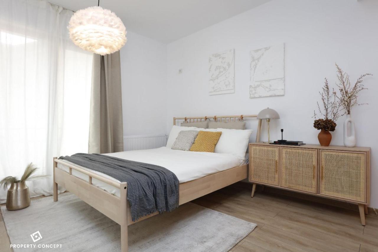Tranquil Studio Oasis With Chic Decor