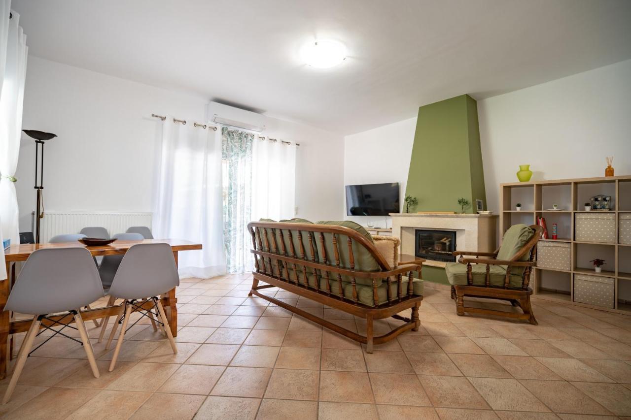 G & A Family Home Near The Beach by Ms