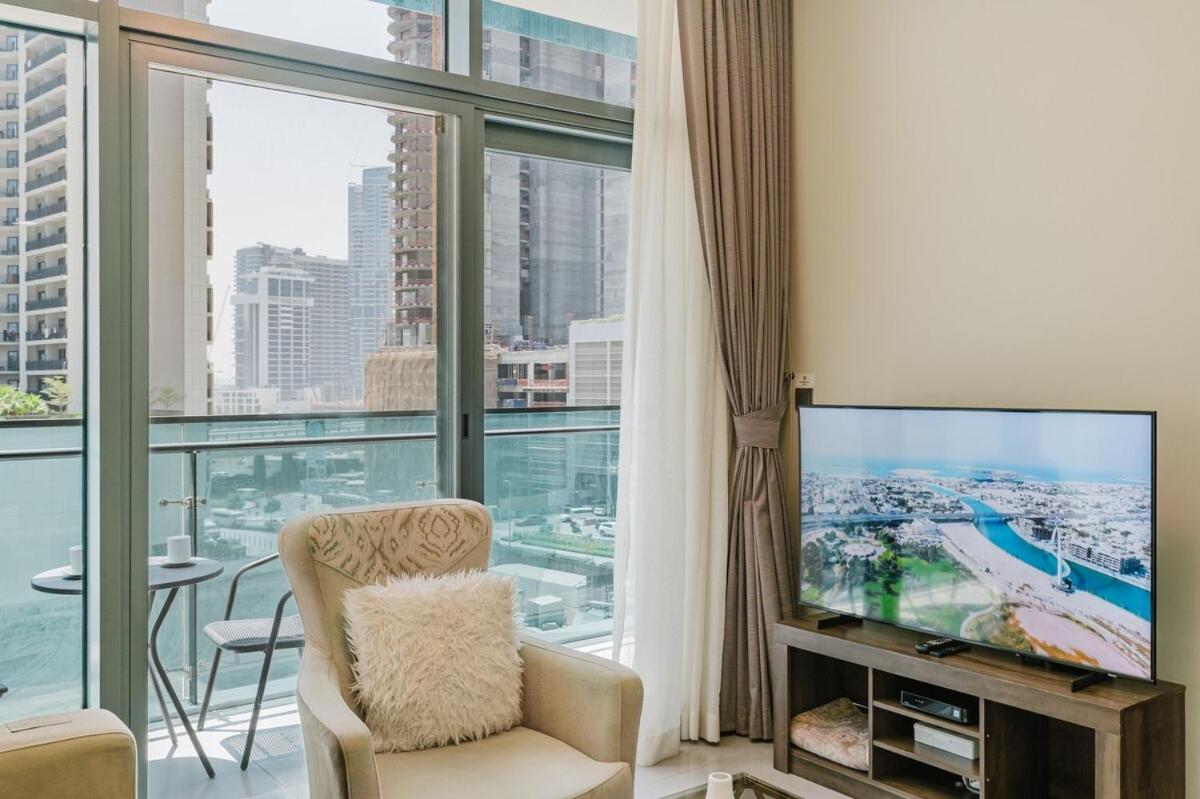 Rh- Elegant & Cozy 1br, Prime Location, Walk To Metro Station
