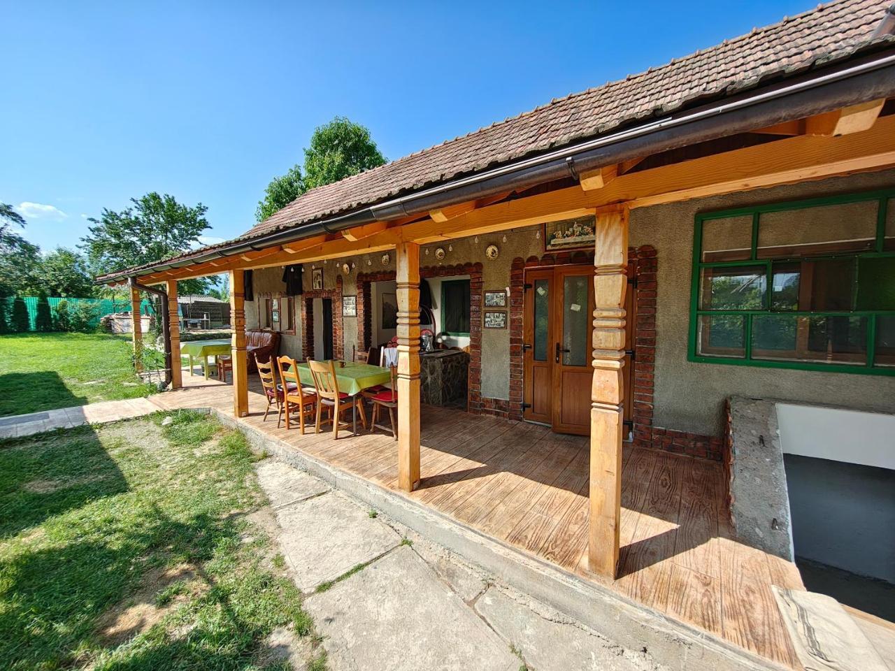 La Tataia Zahei