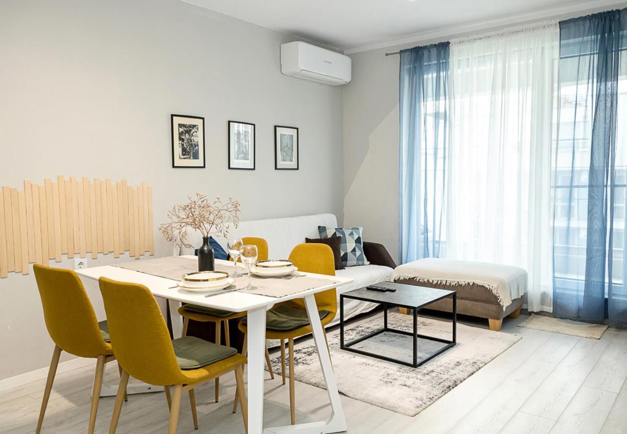 Chic 1bd Flat In St Constantine & Helena Complex by Flat Manager
