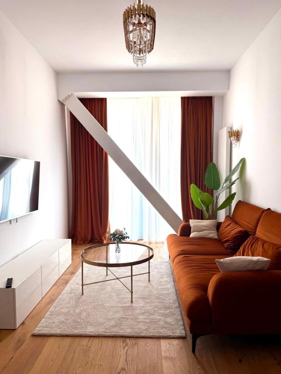 Walter Loft Luxury Residence Self Check-in & Underground Parking